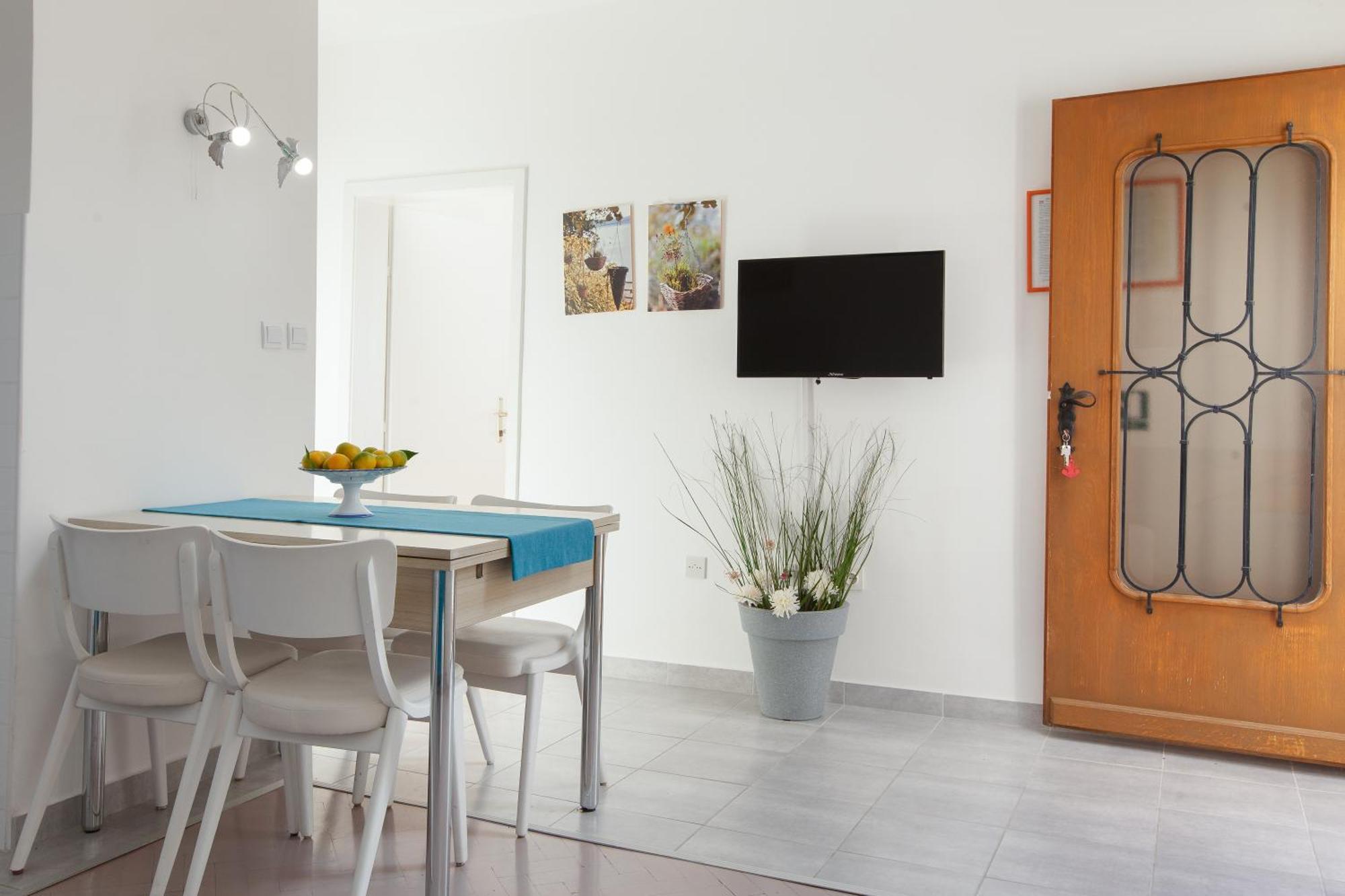 Apartments Marilka ポドゥゴラ エクステリア 写真